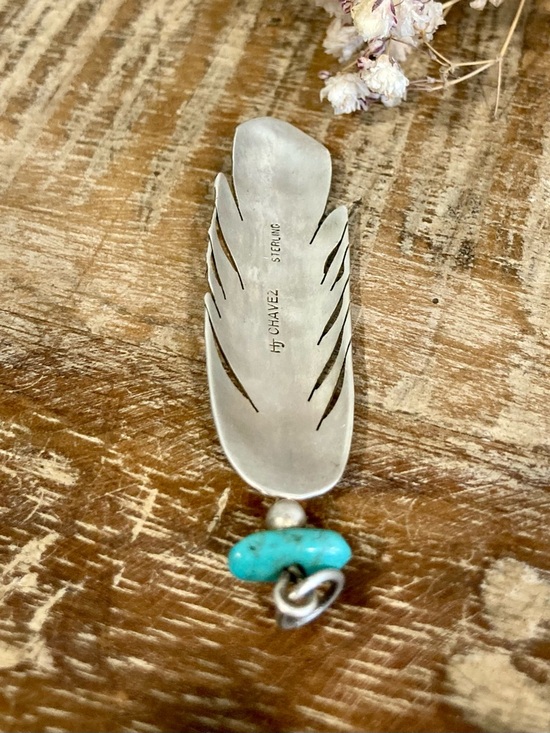 Vintage Sterling Silver HJ Chavez Signed Feather Pendant with Turquoise Accent - Picture 7 of 12
